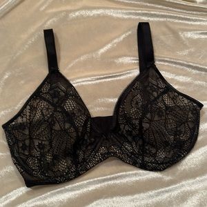 Wacoal “Take The Plunge” Women’s Soft Cup Underwire Bra